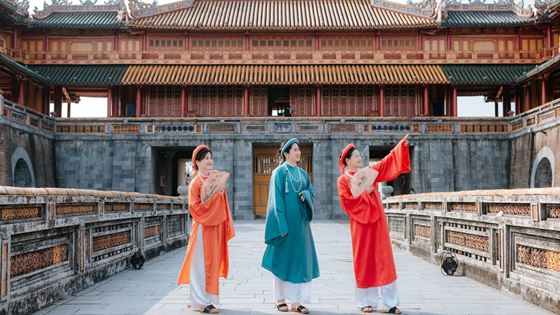 Scopri tour 5 giorni Hue Da Nang Hoi An con la famiglia di Marco