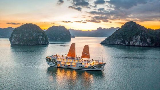 2 giorni Crociera Indochina Sails 4 stelle nella Baia di Ha Long