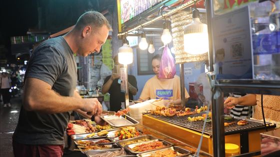 Tour di cucina di un giorno a Saigon Vietnam