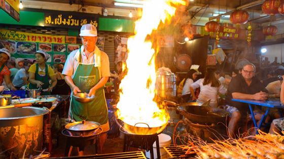 Cosa mangiare a Bangkok? Scopri 9 piatti più iconici di Bangkok