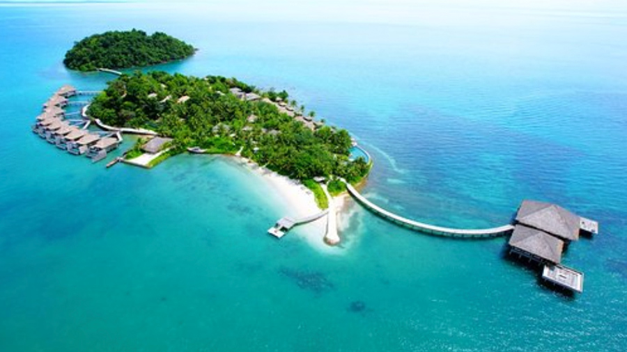 Koh Rong è un’isola paradisiaca della Cambogia