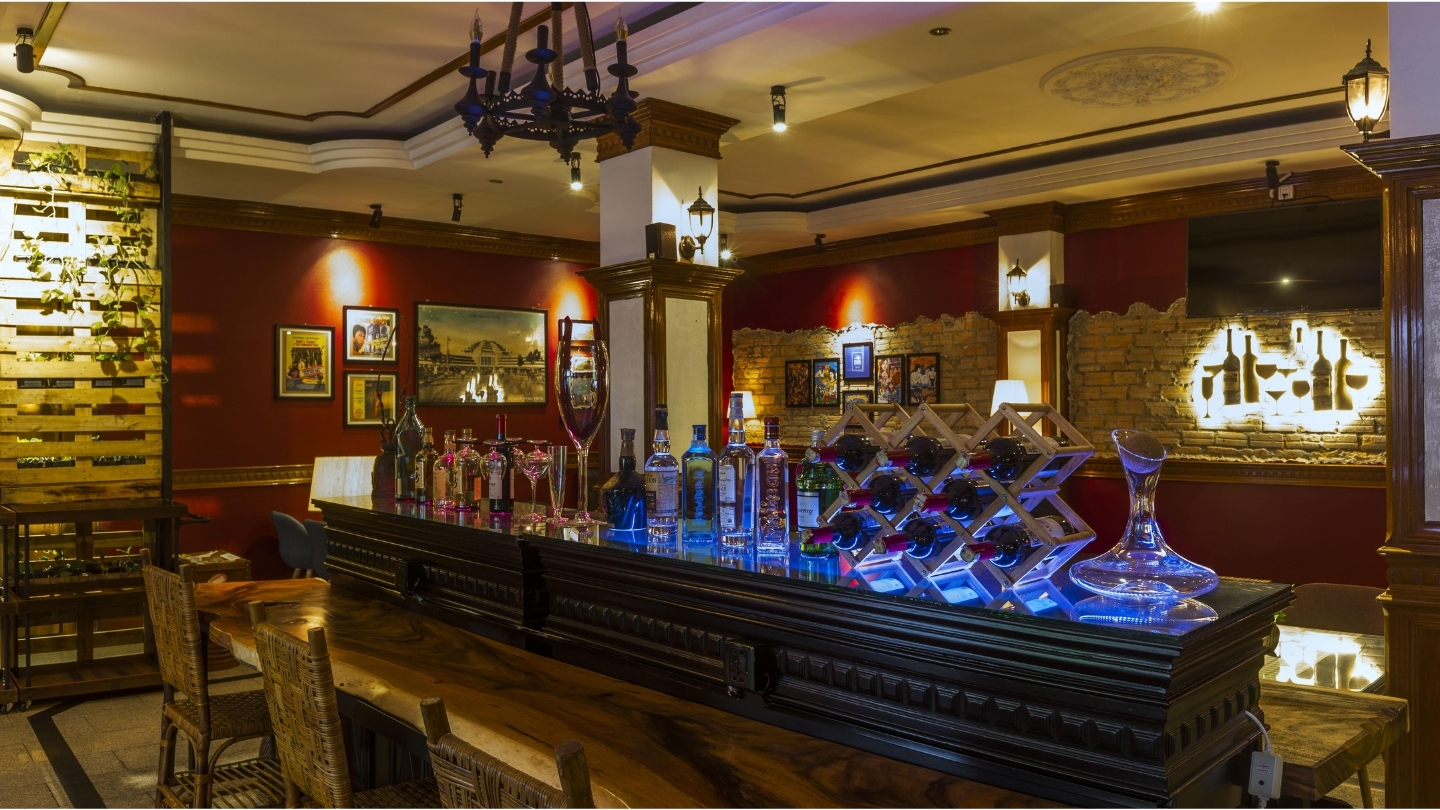 Potete assaporare numerosi vini al bar dell'hotel