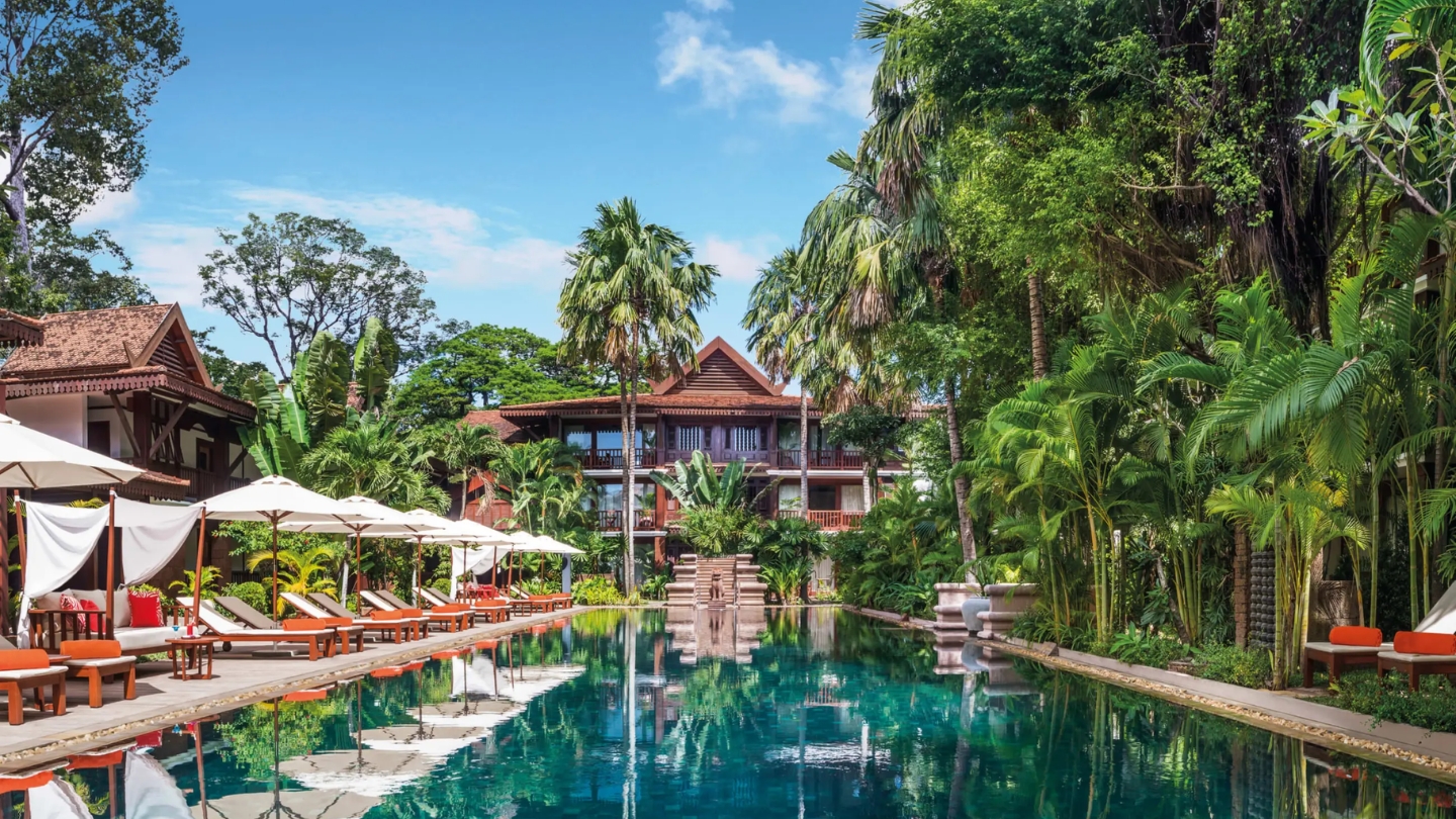 piscina dell’hotel Château d’Angkor La Résidence