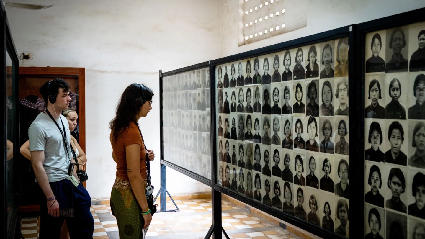 Il Museo del genocidio di Tuol Sleng, un luogo che racconta gli orrori del regime dei Khmer Rossi