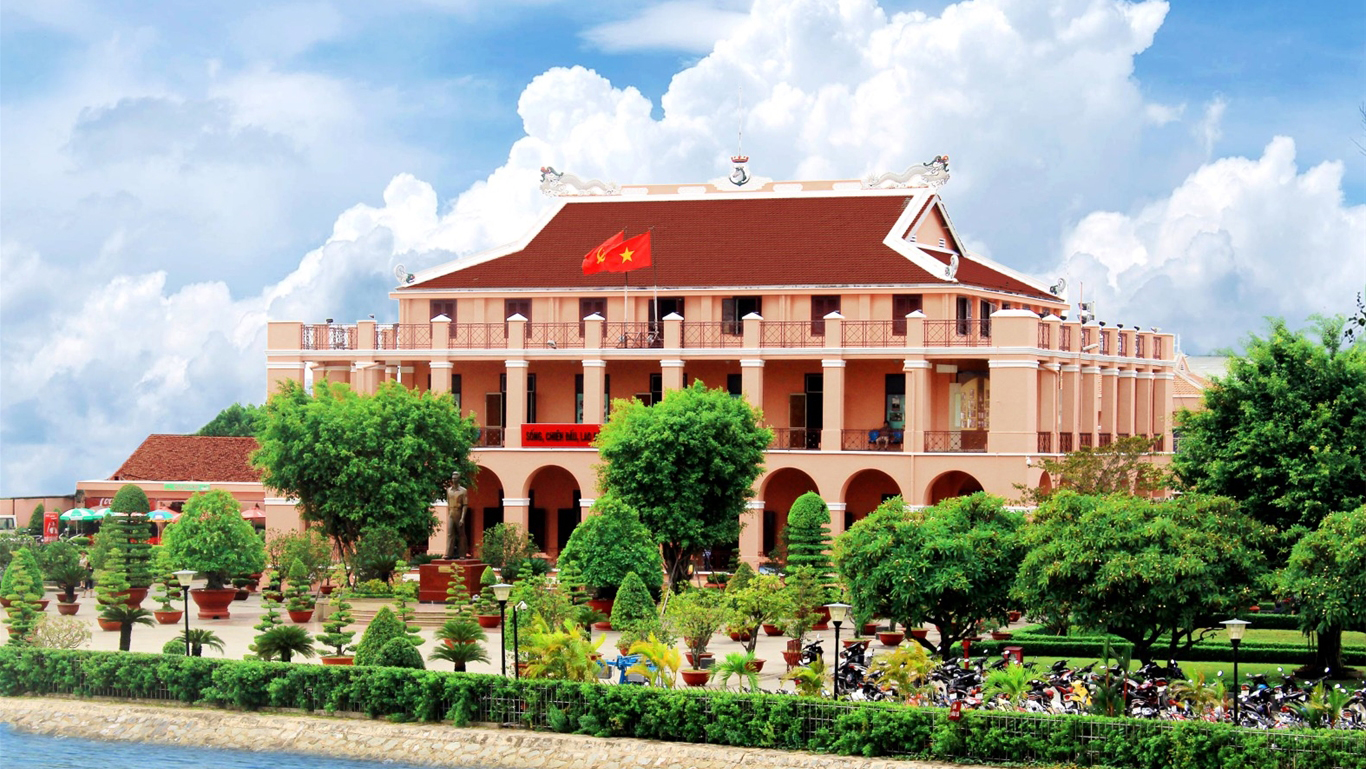 Bến Nhà Rồng - Bảo Tàng Hồ Chí Minh