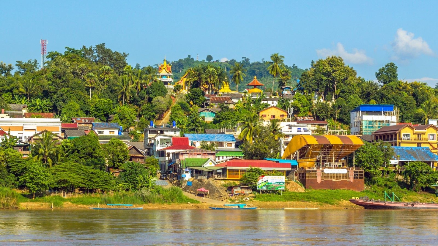 Tour Laos 15 giorni inizia da Huay Xai a Luang Namtha