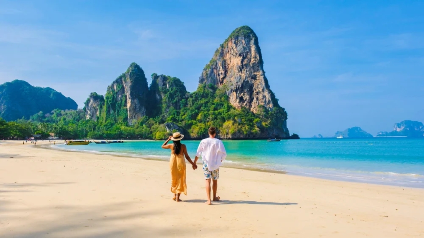 Scegliere di visitare la Thailandia a luglio significa scegliere un viaggio indimenticabile