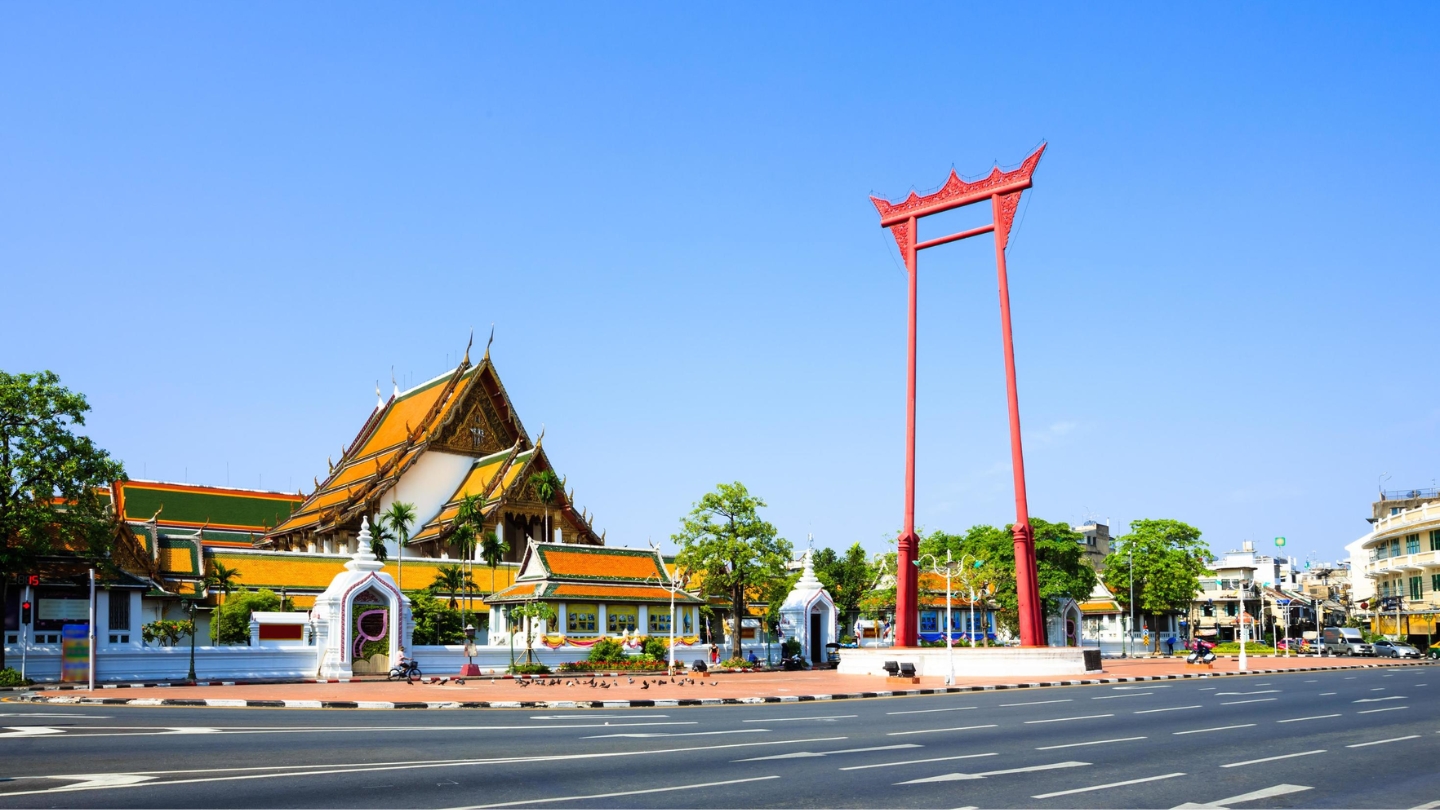 Cosa vedere a Bangkok in un giorno? Visita Altalena gigante