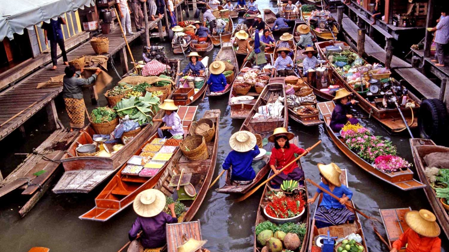24 ore a Bangkok, scopri il mercato galleggiante di Taling Chan