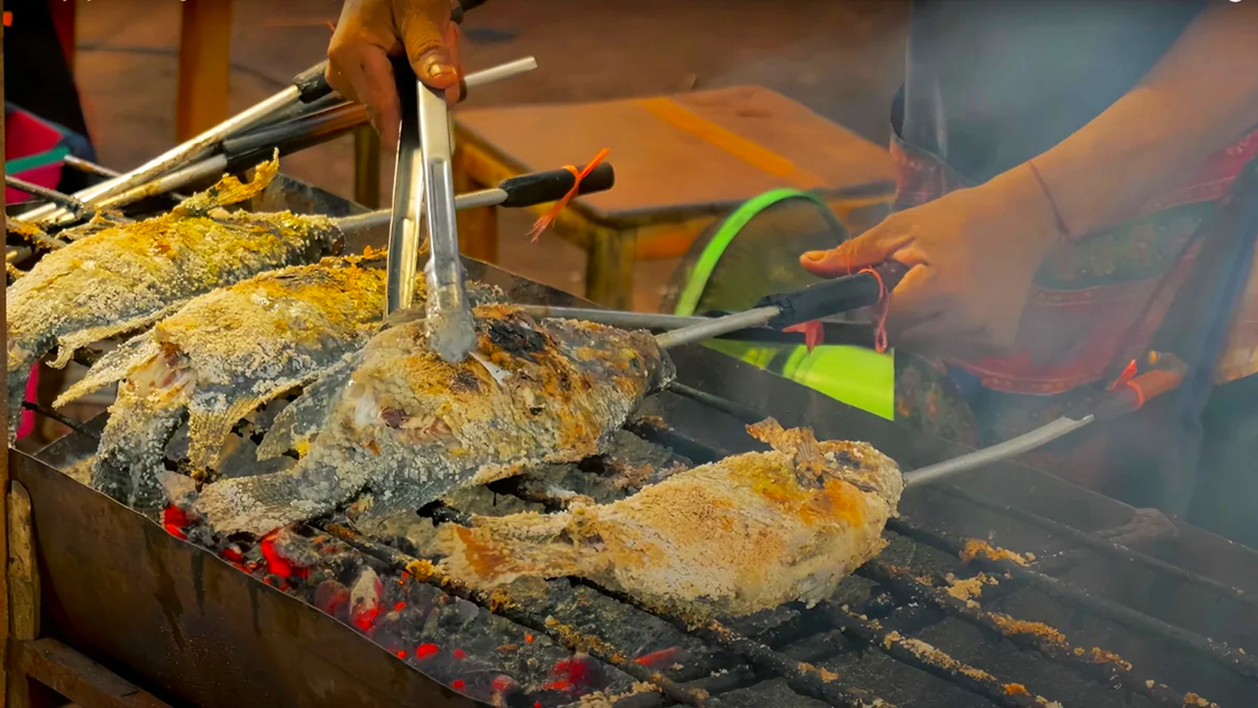 Miang Pla Pao, il miglior cibo di strada a Bangkok
