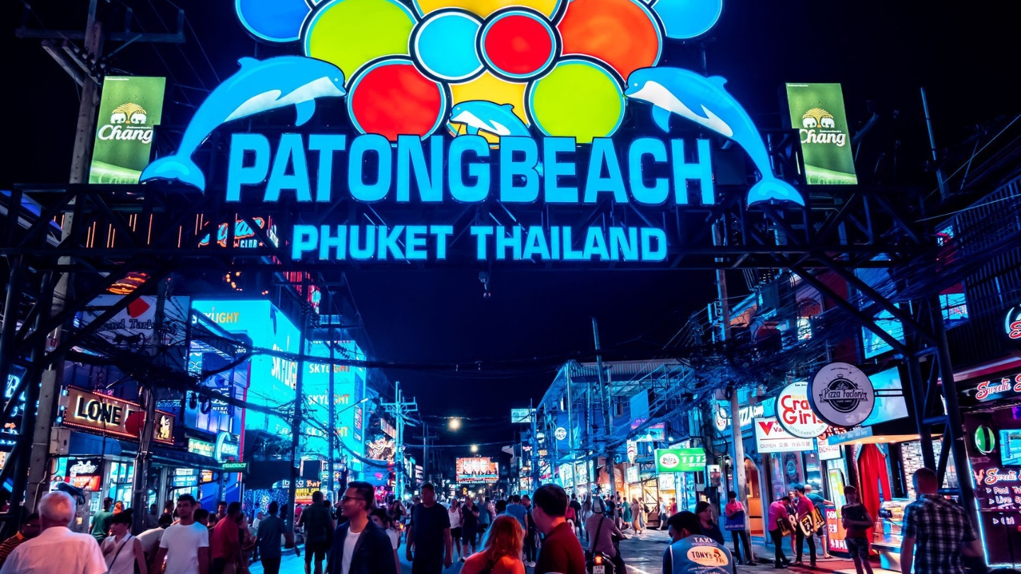Il centro del divertimento notturno di Phuket