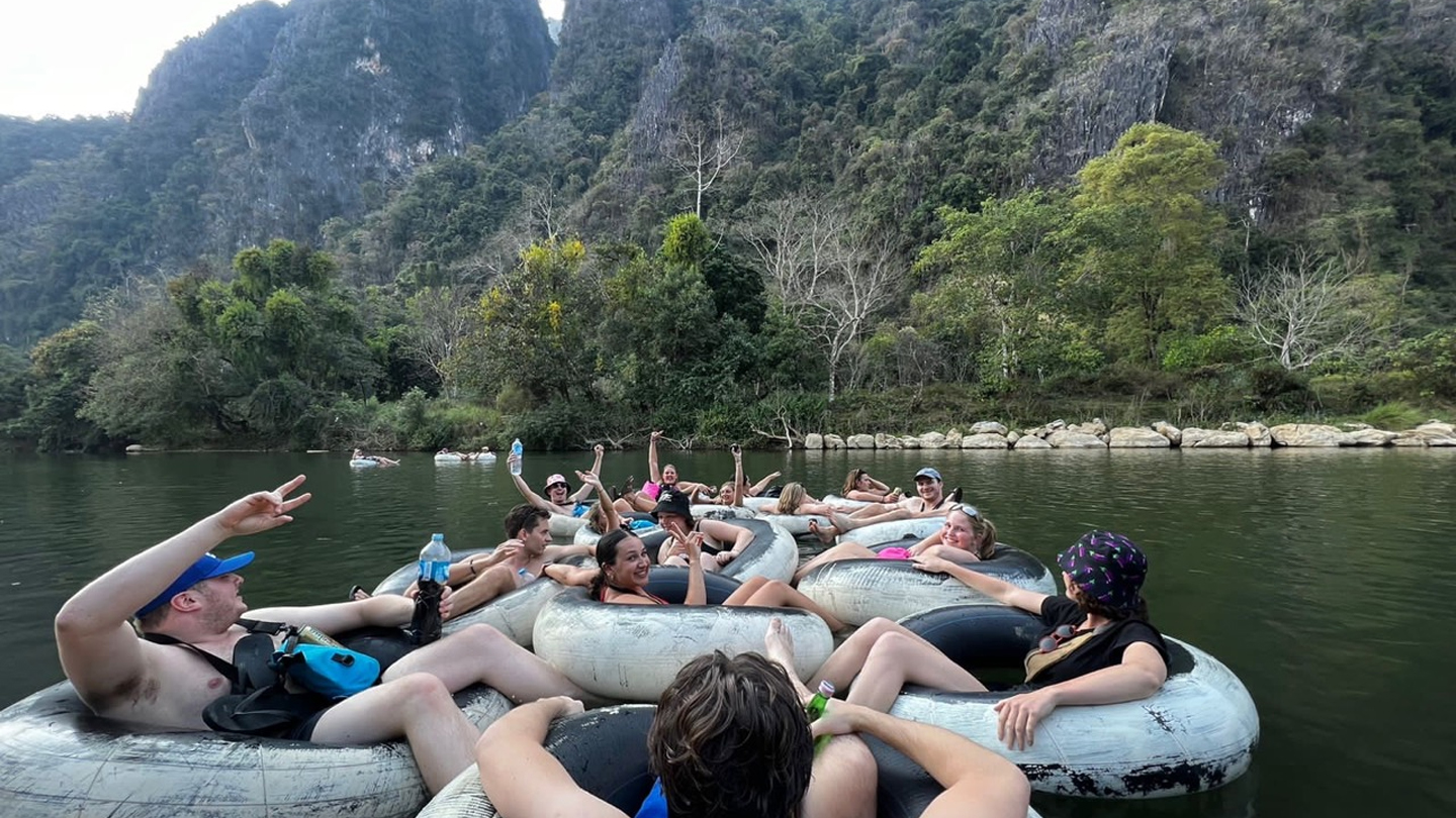 Dove il silenzio scorre - In kayak sul fiume Nam Ou