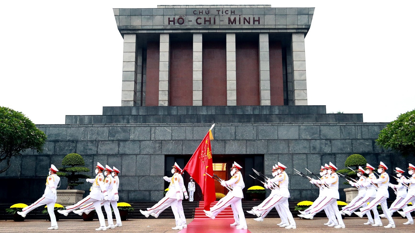 Il Mausoleo di Ho Chi Minh ad Hanoi