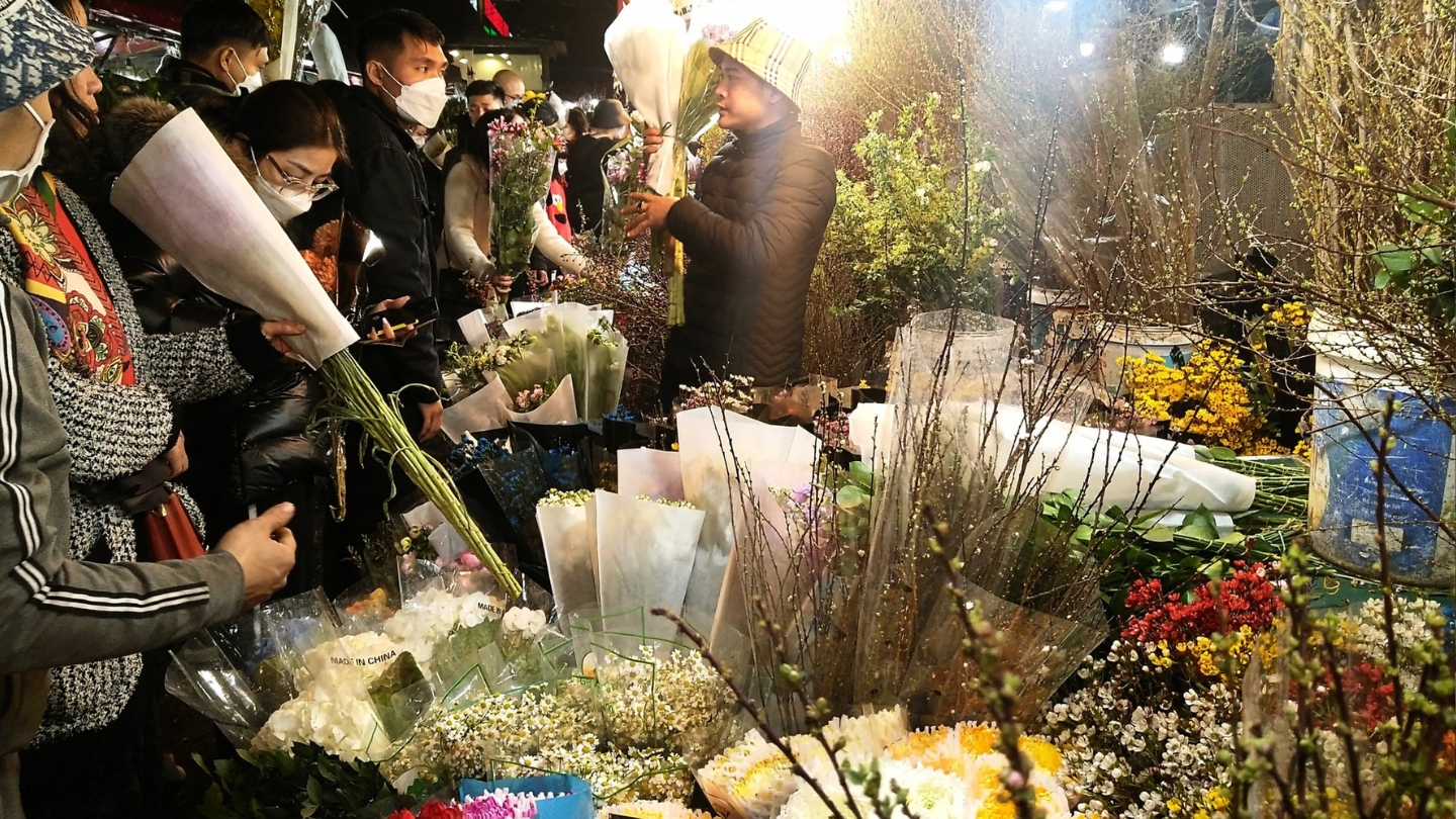 Il mercato dei fiori di Quang Ba