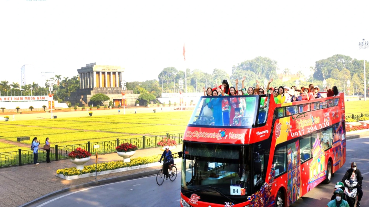 L’autobus turistico a due piani