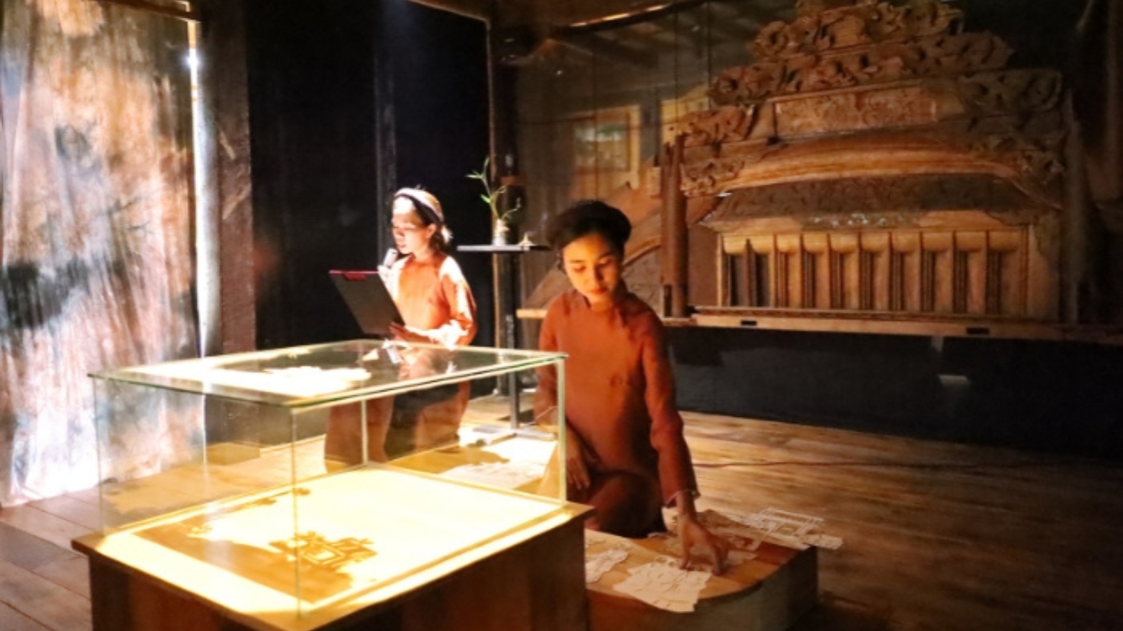 Goditi lo spettacolo di marionette d'ombra a Đoài