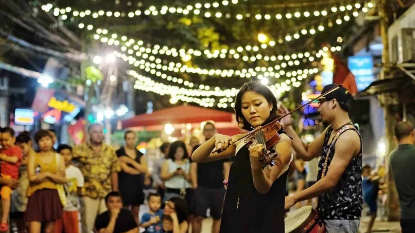 Godetevi locali con musica dal vivo a Hanoi di notte