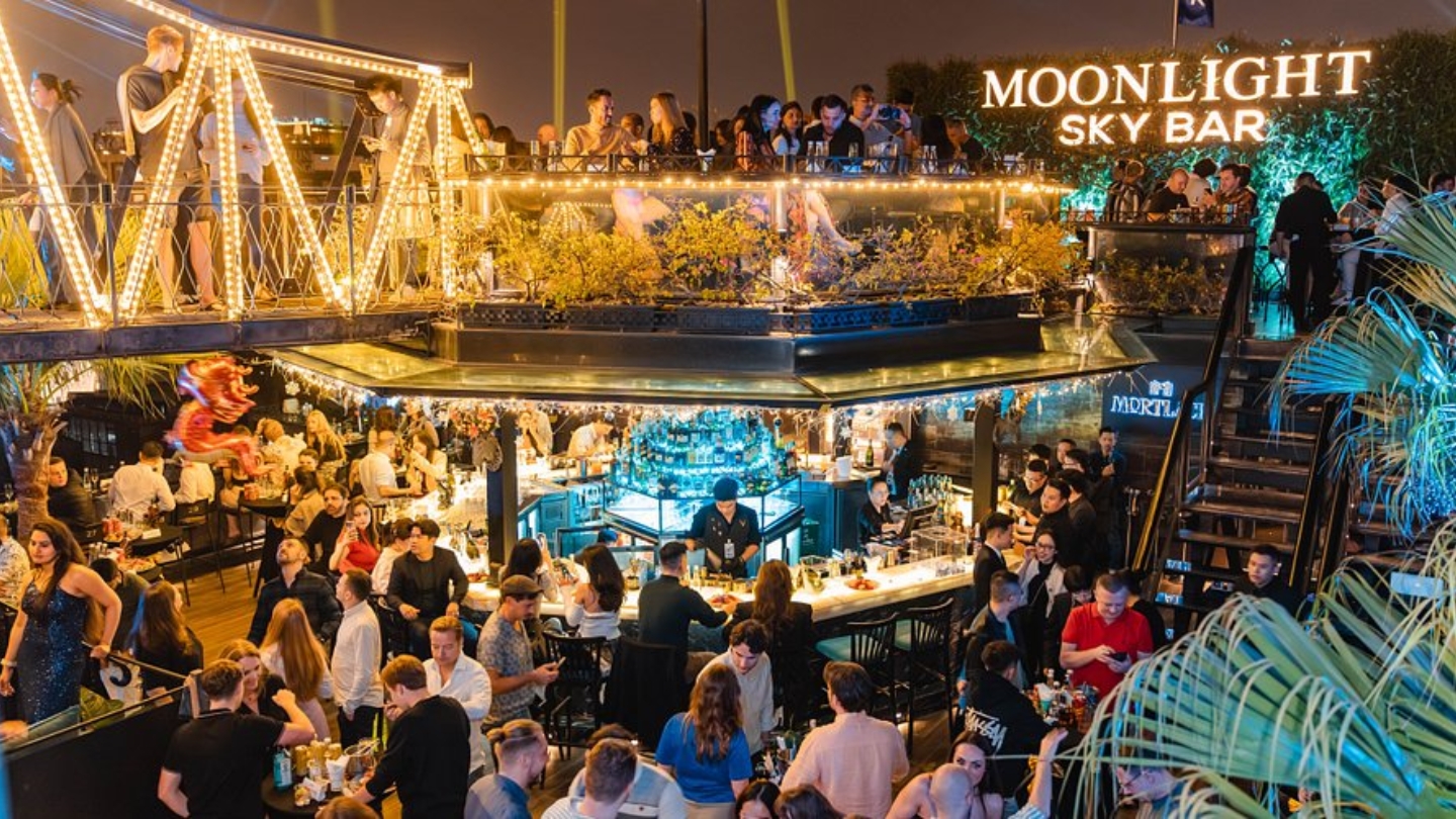 Rooftop bar a Hanoi - scopri la vita notturna di Hanoi