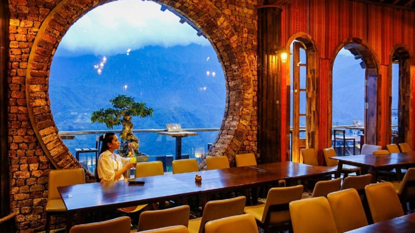 Un ristorante dal design moderno adatto ai turisti che amano scattare foto