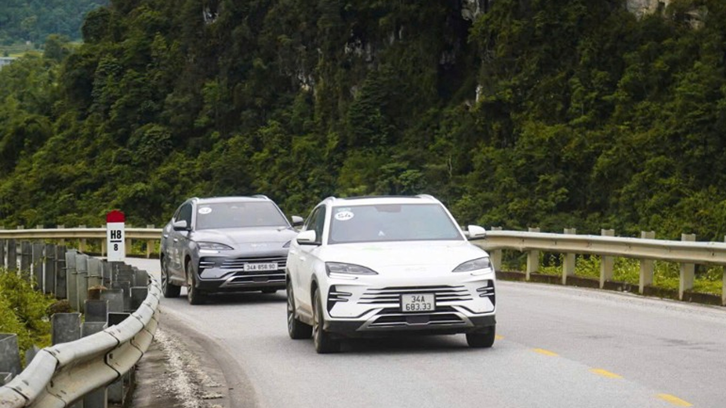 Da Hanoi a Sapa in auto privata