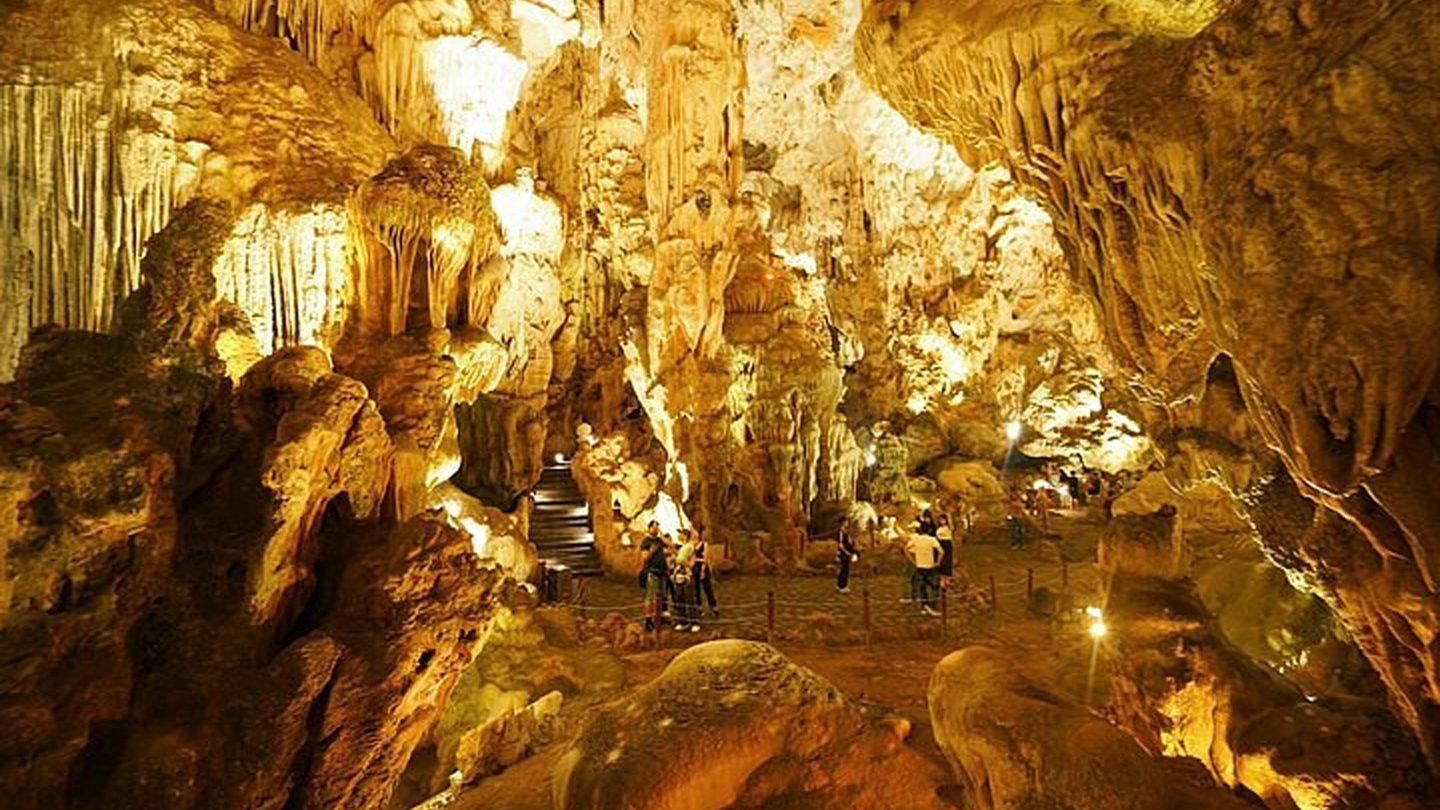 Grotta di Thien Cung