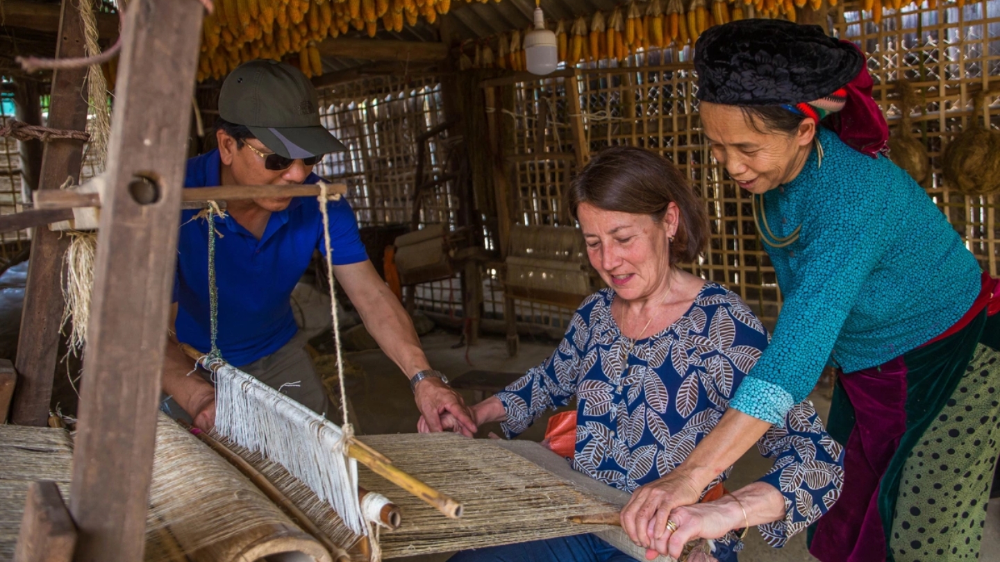 Villaggio di tessitura di Lung Tam a Ha Giang