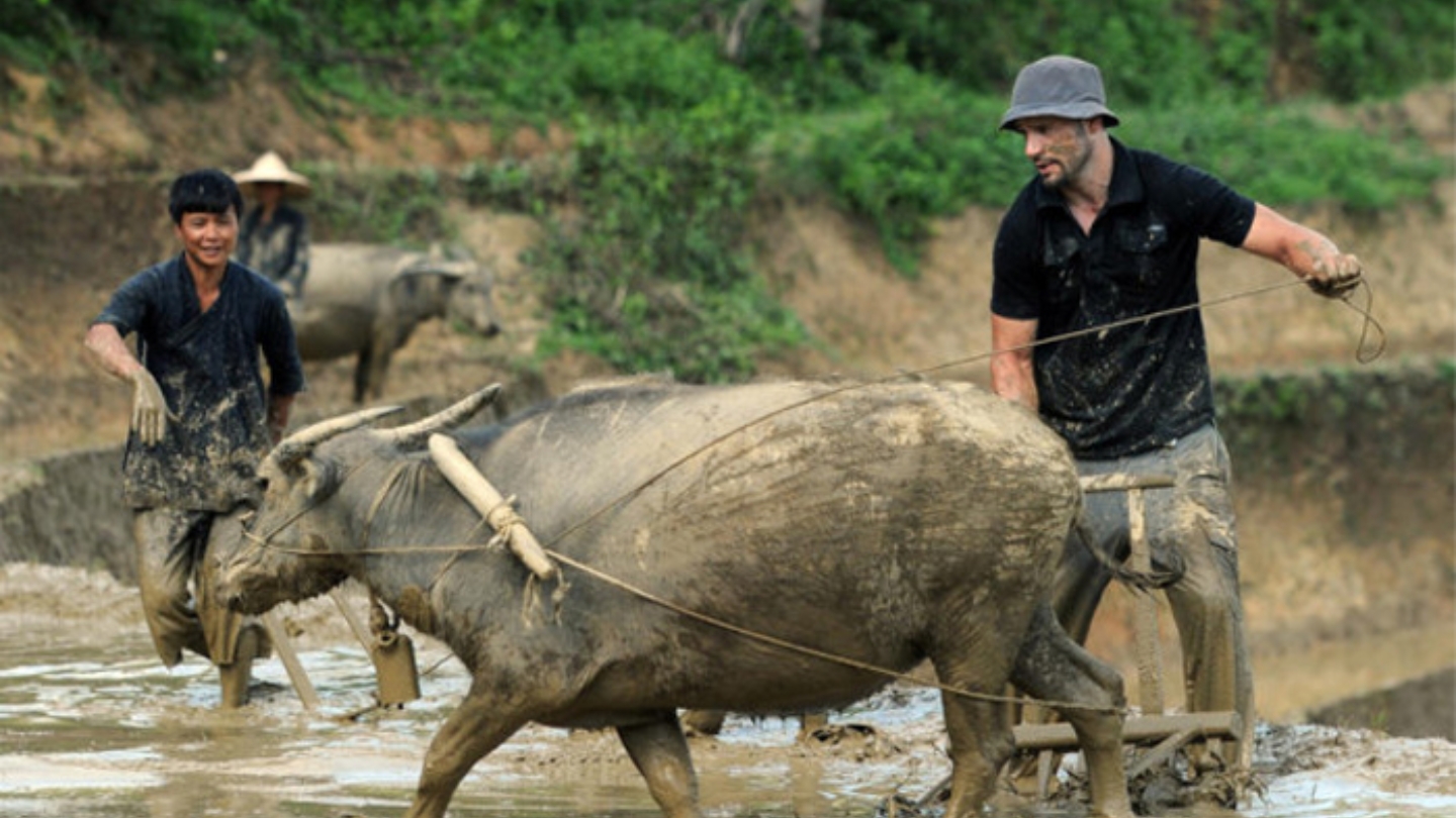 Visita al villaggio di Khuoi Khon durante un circuito di 7 giorni nel Vietnam del Nord