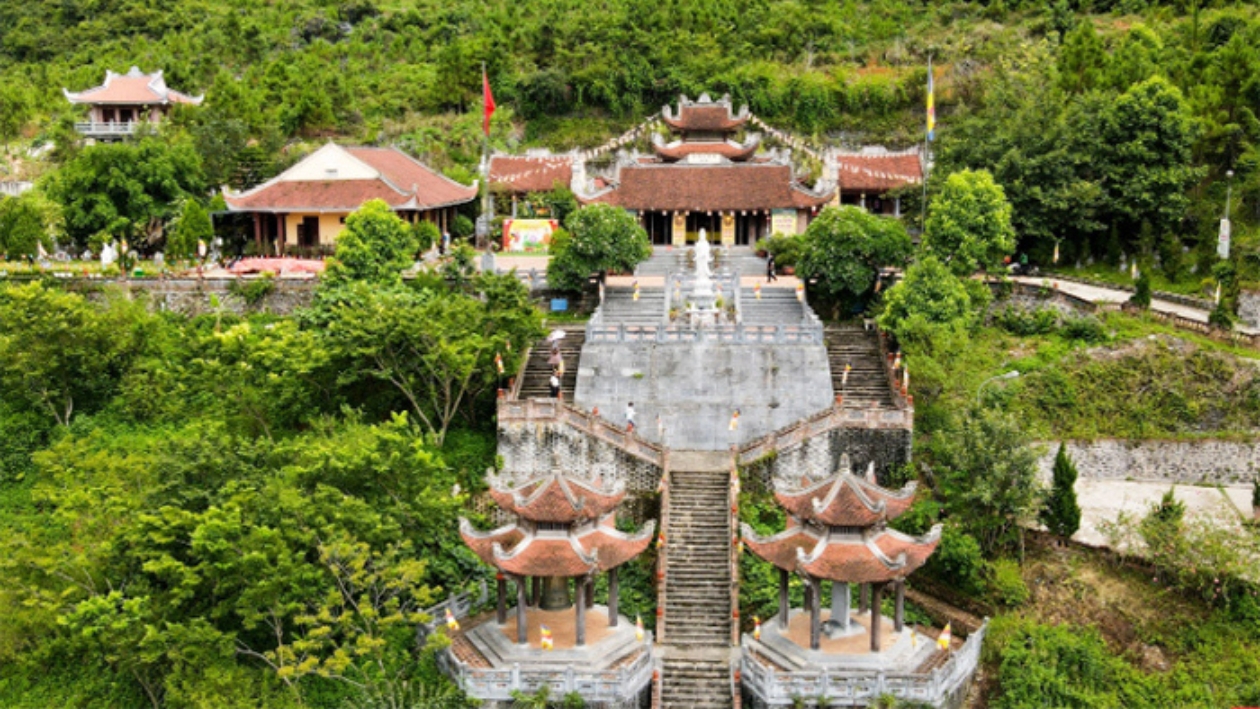 La pagoda Truc Lam Phat Tich a Cao Bang è una meta serena