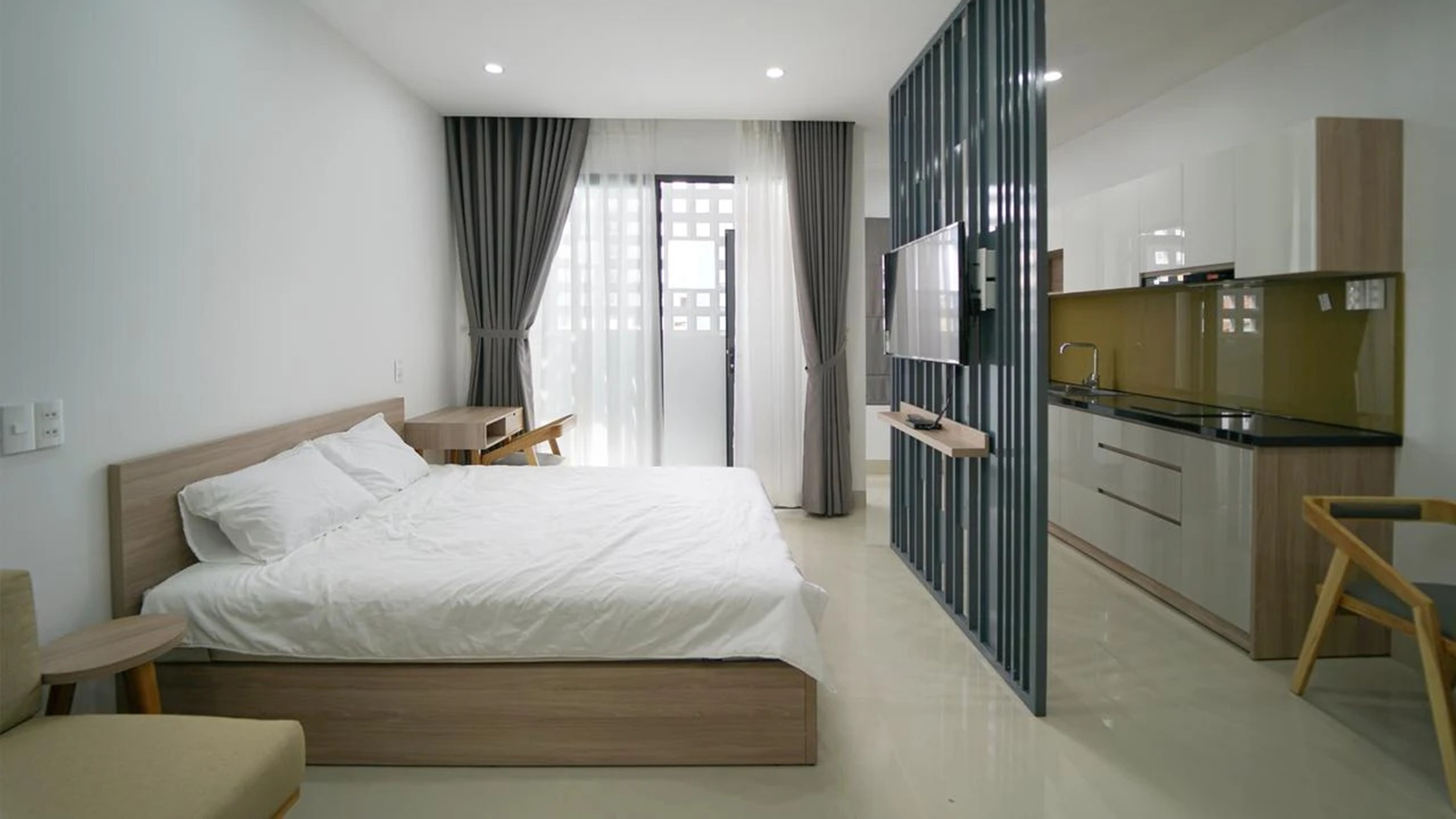 Han Apartment