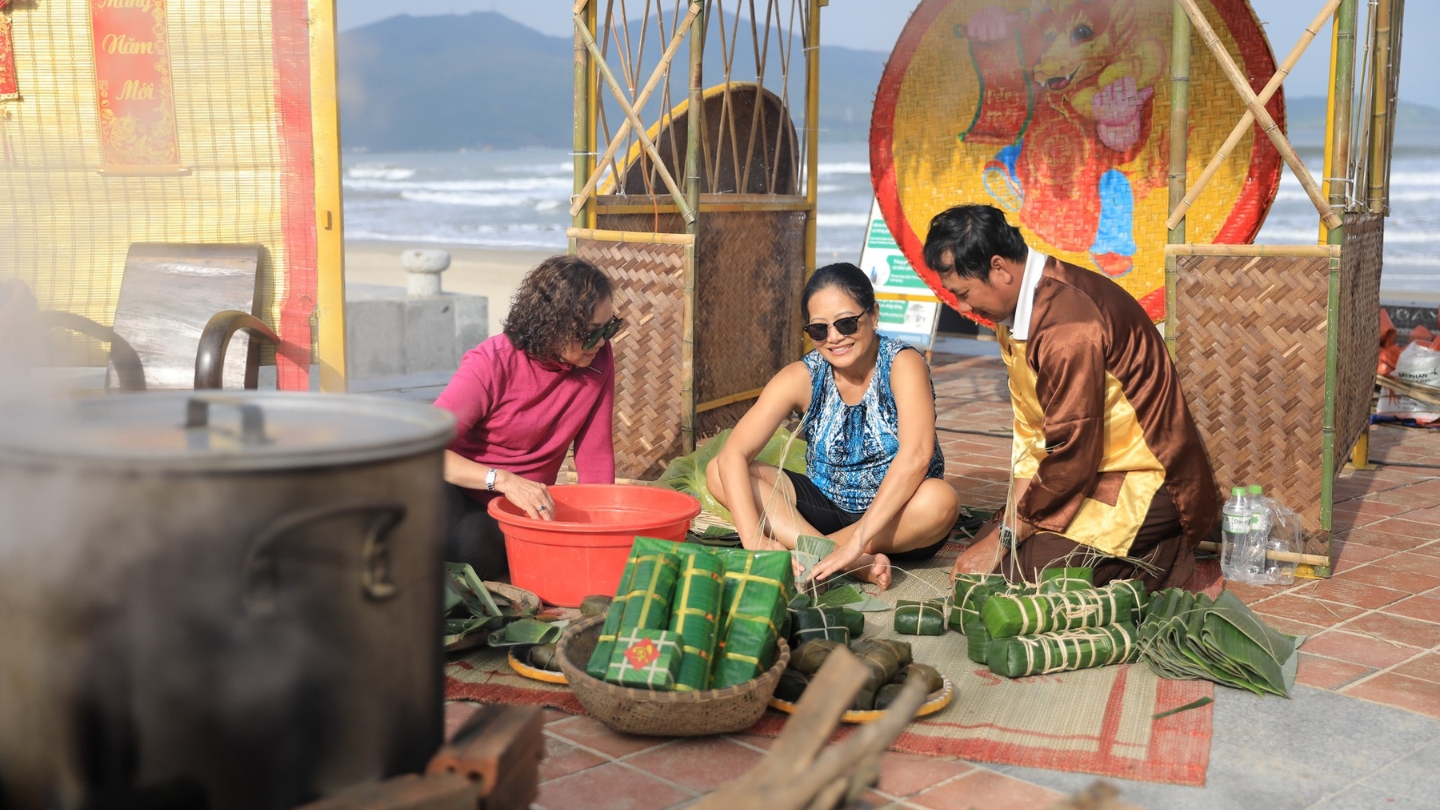 I turisti che visitano Da Nang