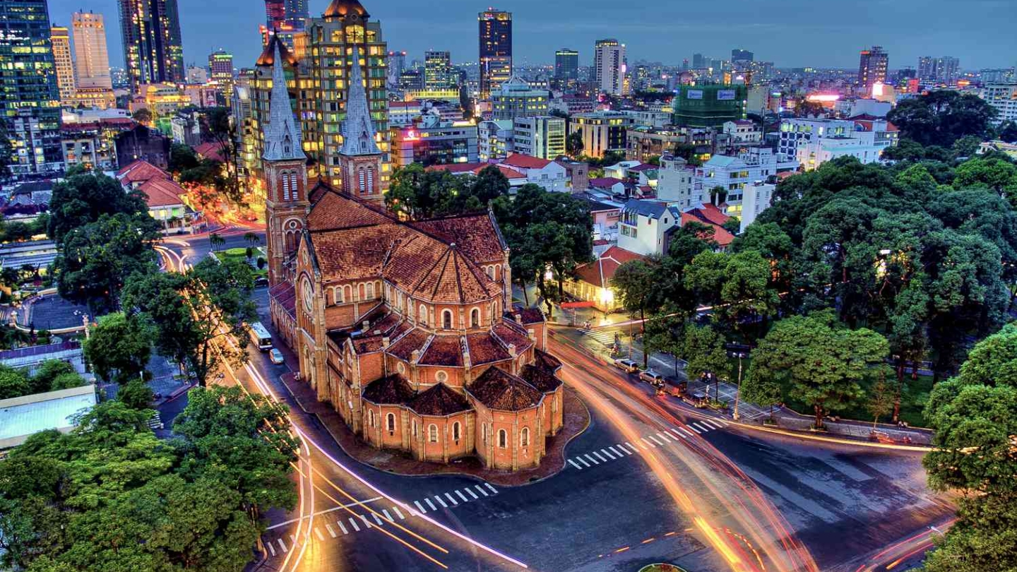 Arrivo a città di Ho Chi Minh: il primo incontro con il Vietnam