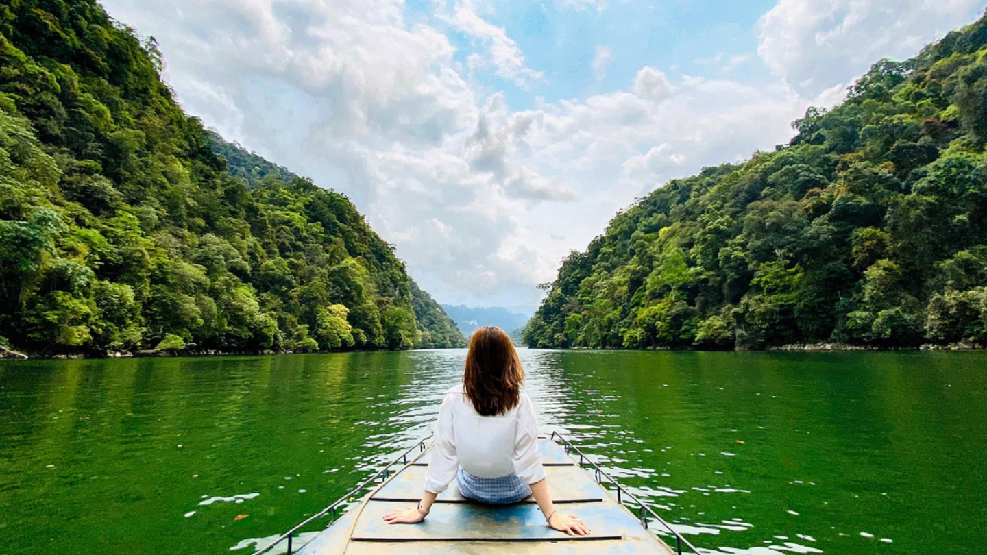 Visitare il lago Ba Be