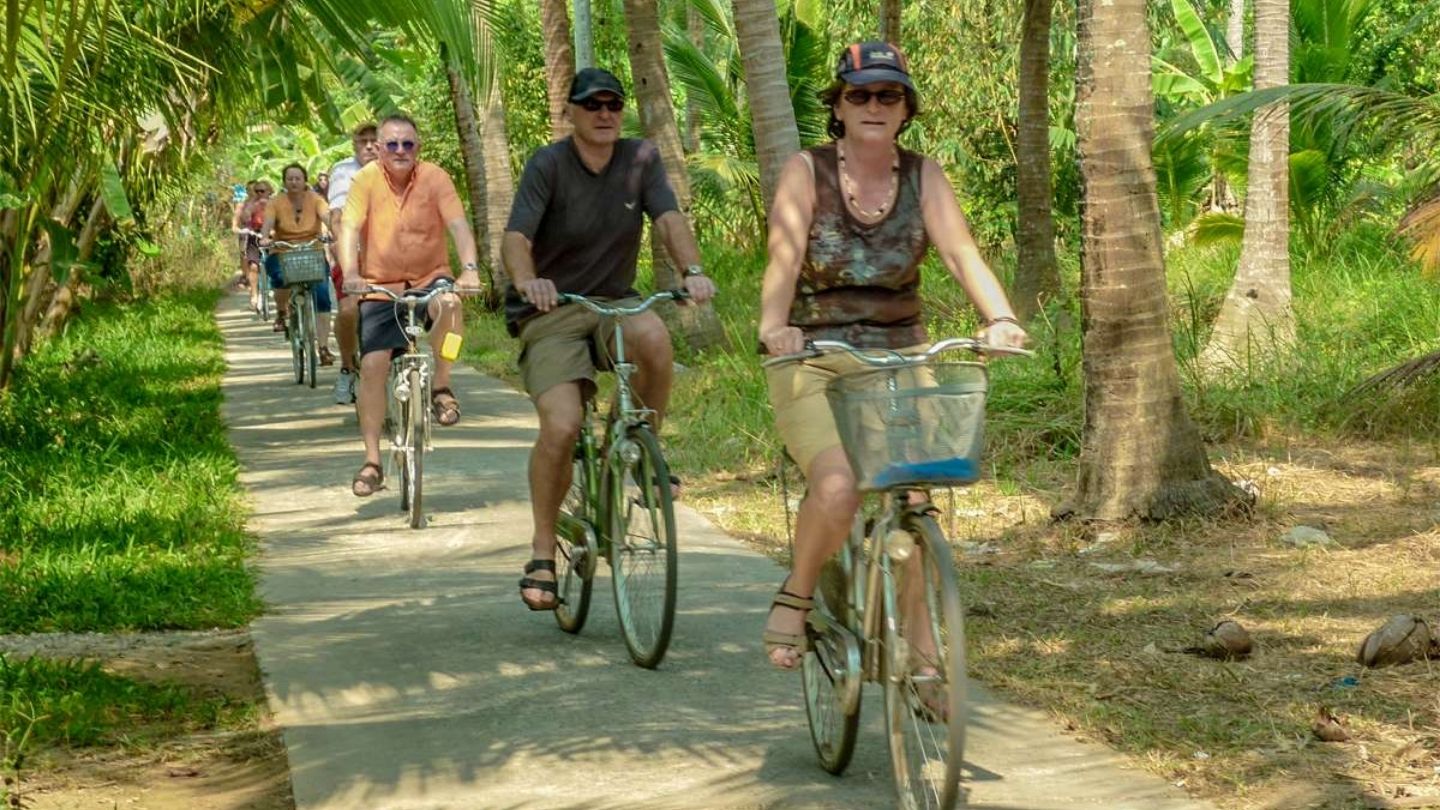 Pedalando a Ben Tre Mekong Vietnam