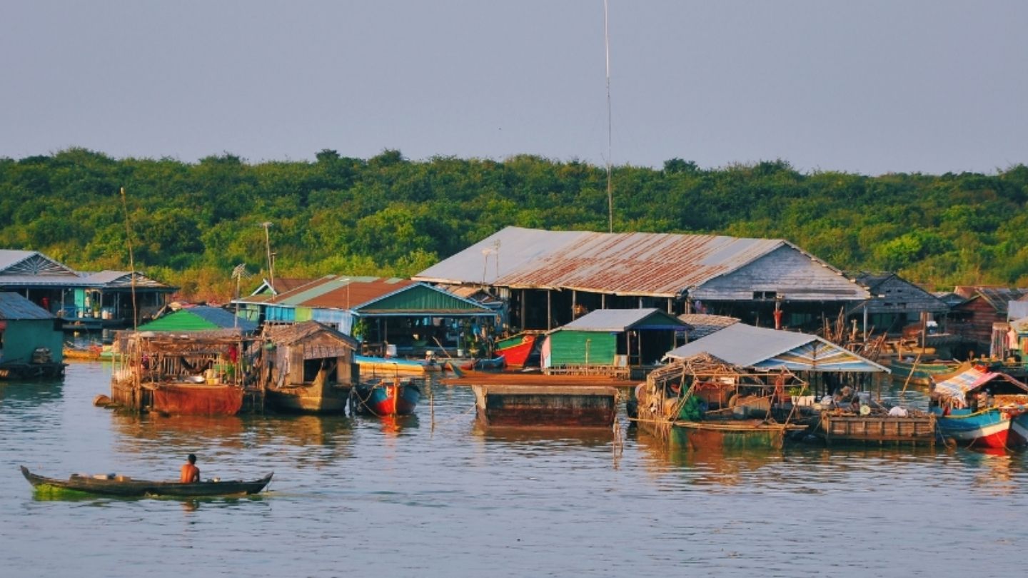 Villaggio galleggiante di Phnom Krom