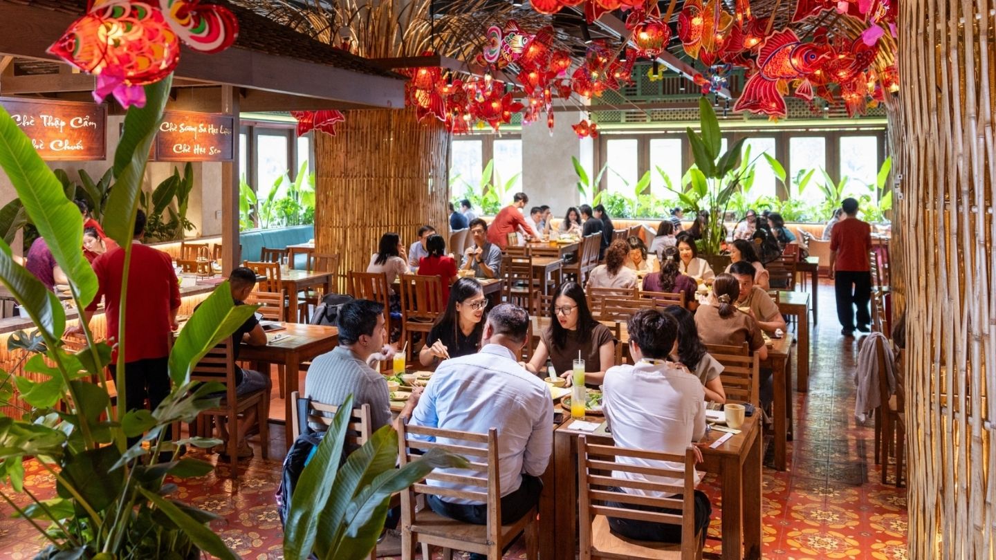 Déguster la cuisine du Vietnam au restaurant de Quan An Ngon