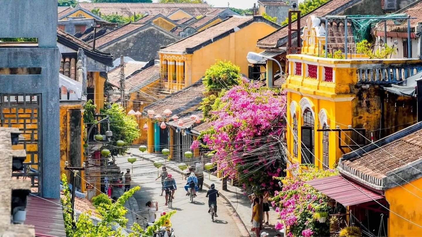 Non esitate a visitare Hoi An durante il vostro viaggio di Vietnam e Cambogia 14 giorni