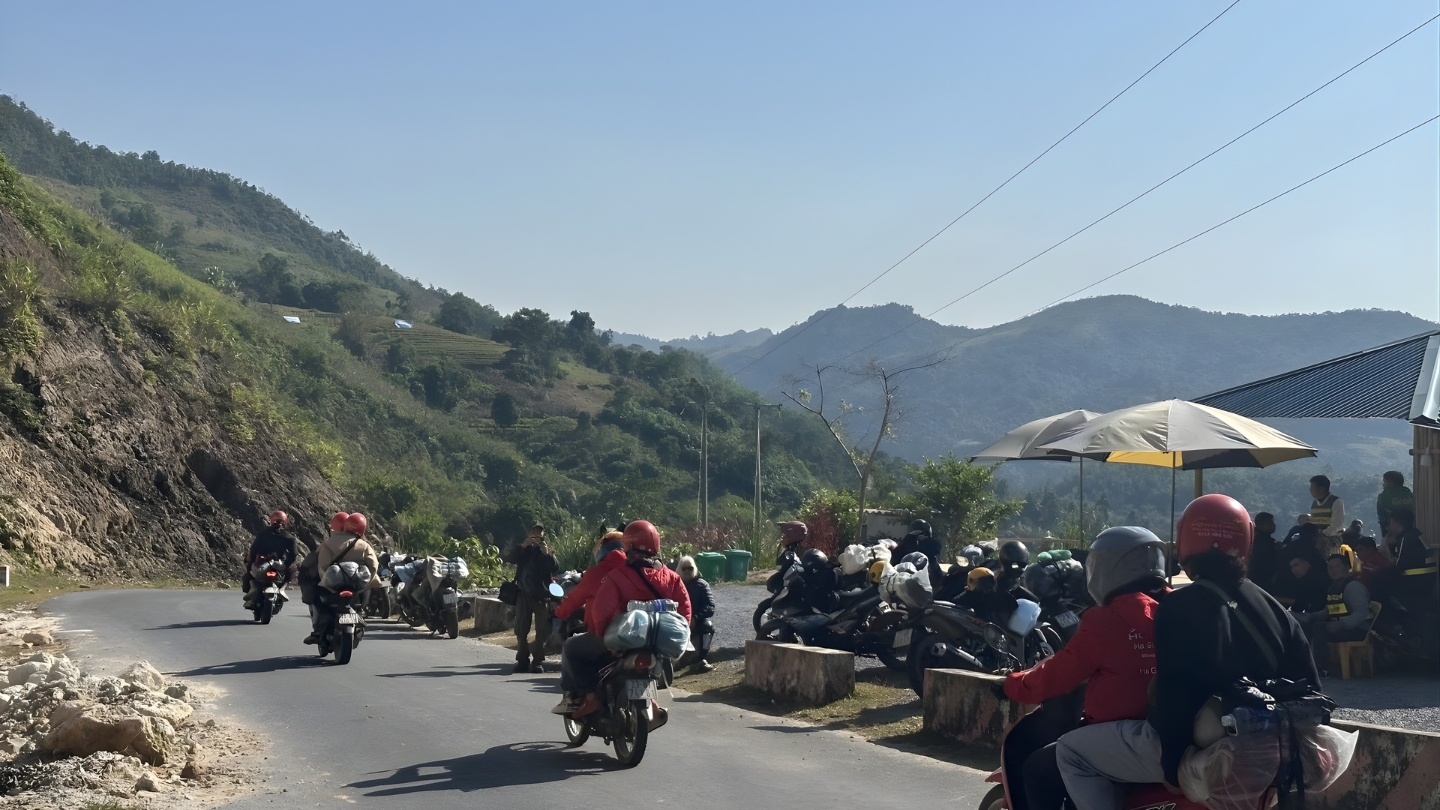 Un viaggio in moto a Bac Ha con guida locale