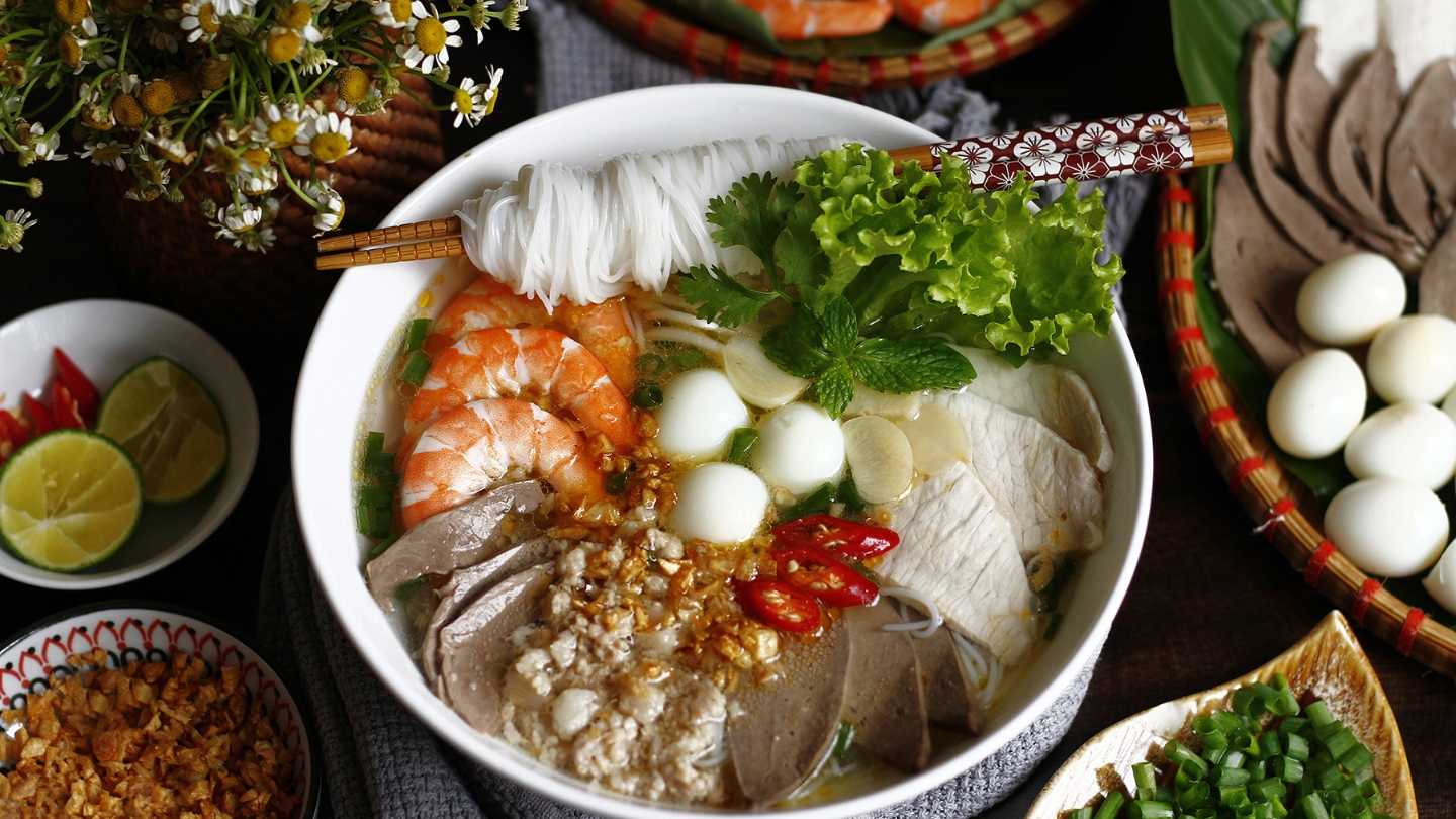 Il hủ tiếu