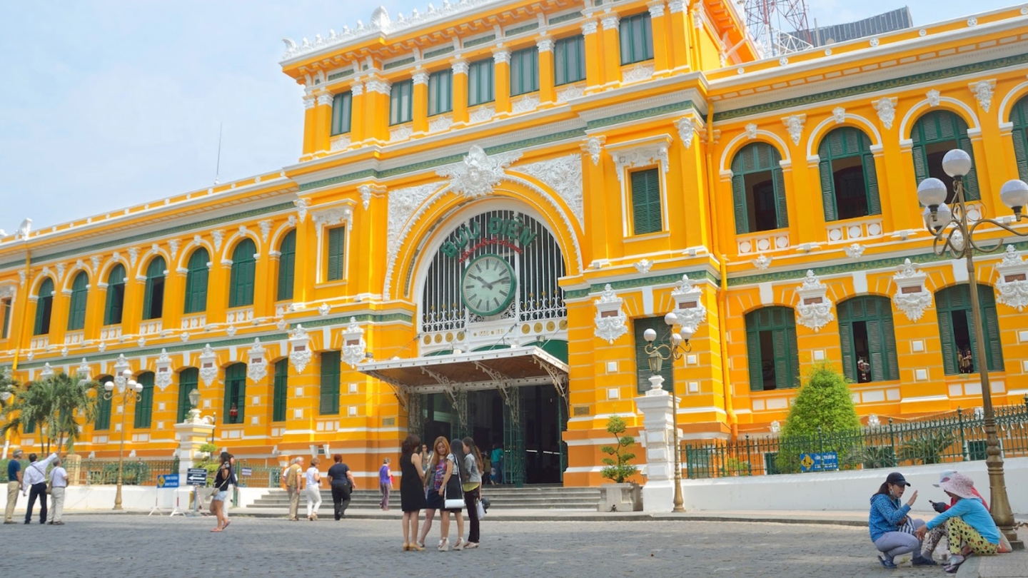 Ufficio Postale Centrale di Saigon capolavoro architettura coloniale francese.