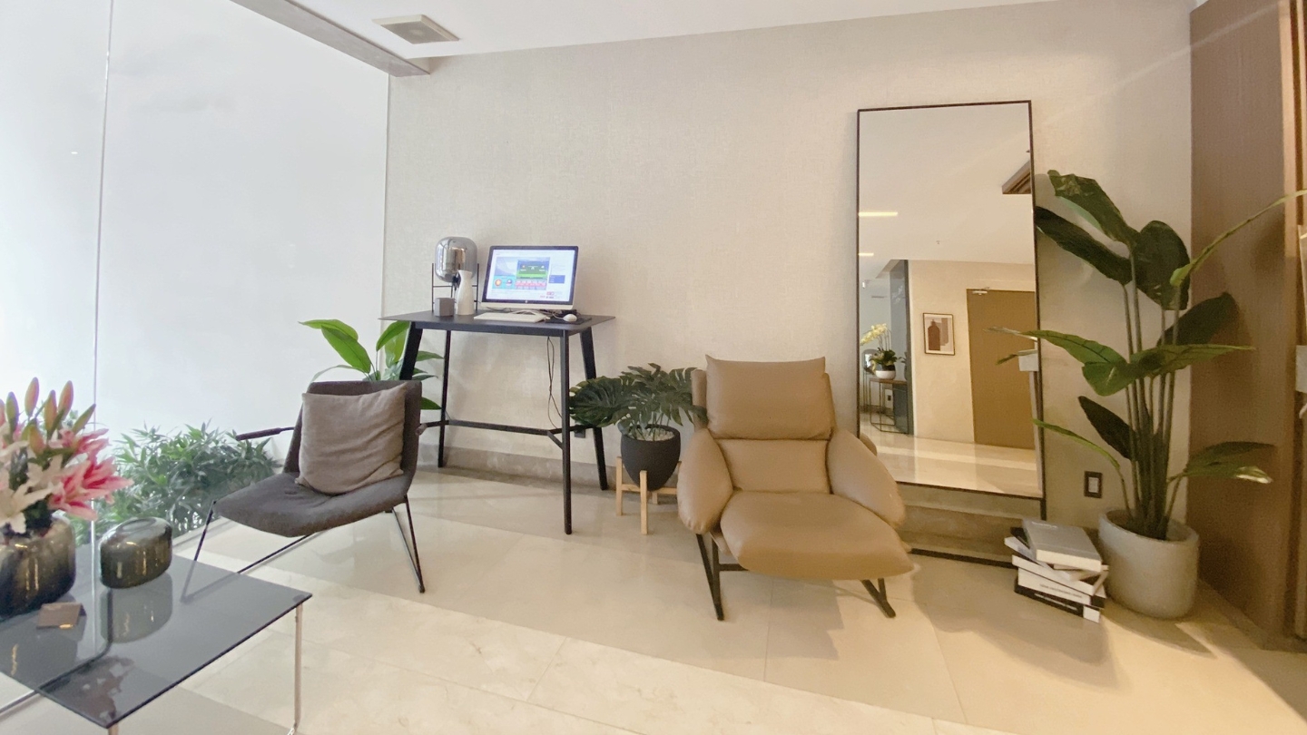 The Luxe Hotel