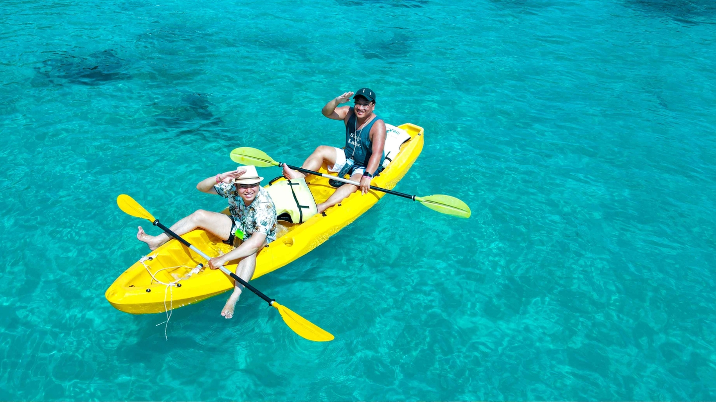 Kayaking, jet skiing, e sport acquatici