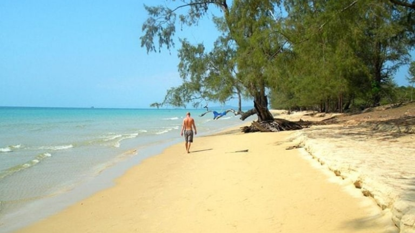 Camminare lungo la spiaggia - cosa fare a Phu Quoc?  