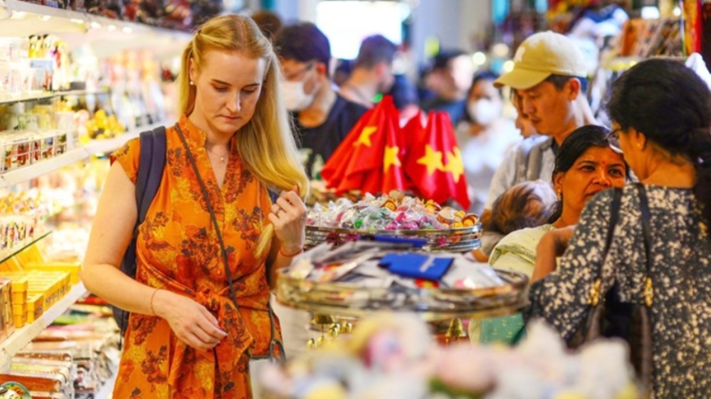 Shopping ad Hanoi con splendidi souvenir