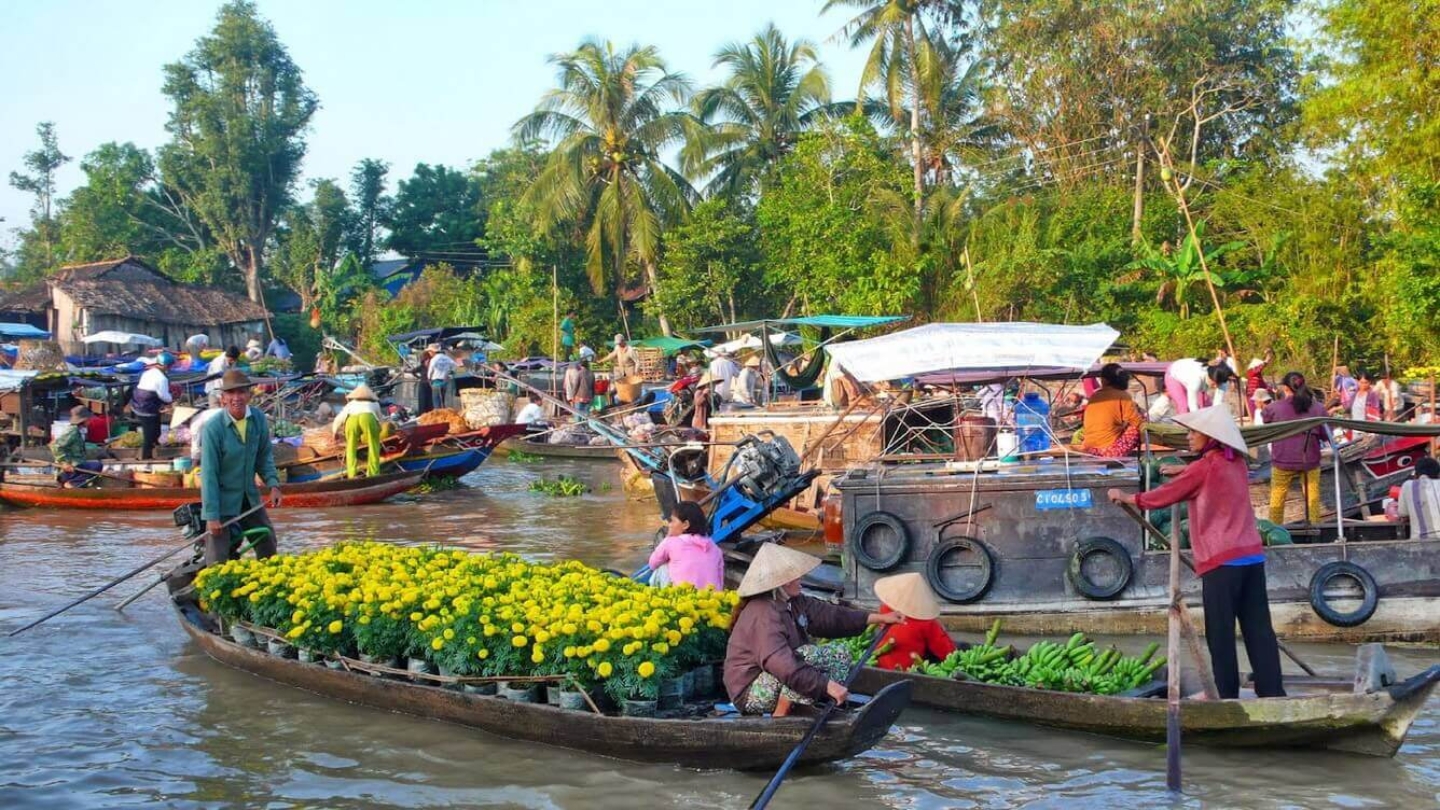 In quale mese è la stagione dei monsoni in Vietnam?