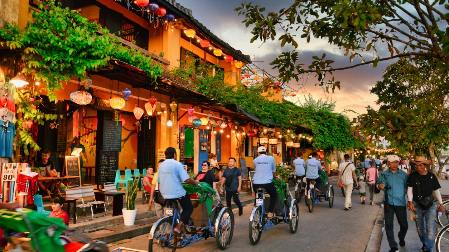 Non dimenticate di provare i mezzi di trasporto pubblici in Vietnam!