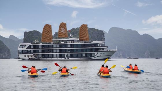 2 giorni sulla crociera 5 stelle La Regina Grand nella Baia di Halong