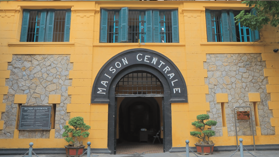 Cosa vedere a Prigione di Hoa Lo Hanoi con una guida completa?