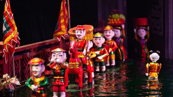 Spettacolo di marionette sullacqua Thang Long a Hanoi