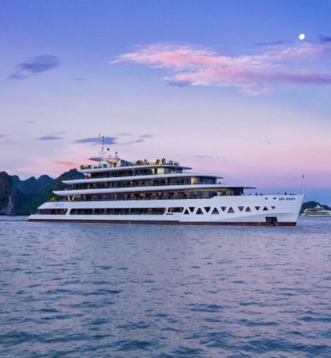 Nave da crociera Elite Of The Seas 6 stelle nella baia di Halong