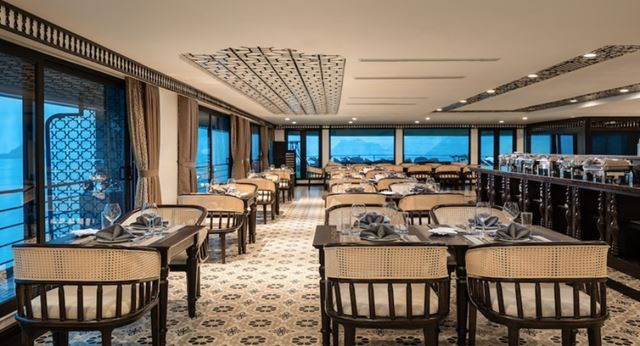 Godetevi i pasti in un ristorante moderno